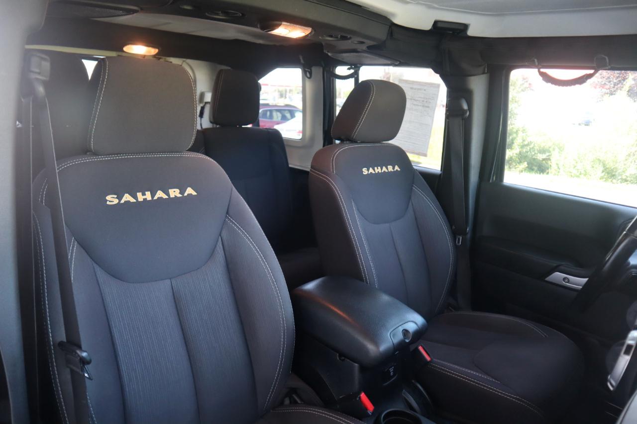 Jeep Wrangler Unlimited 4WD 4dr Sahara 2015