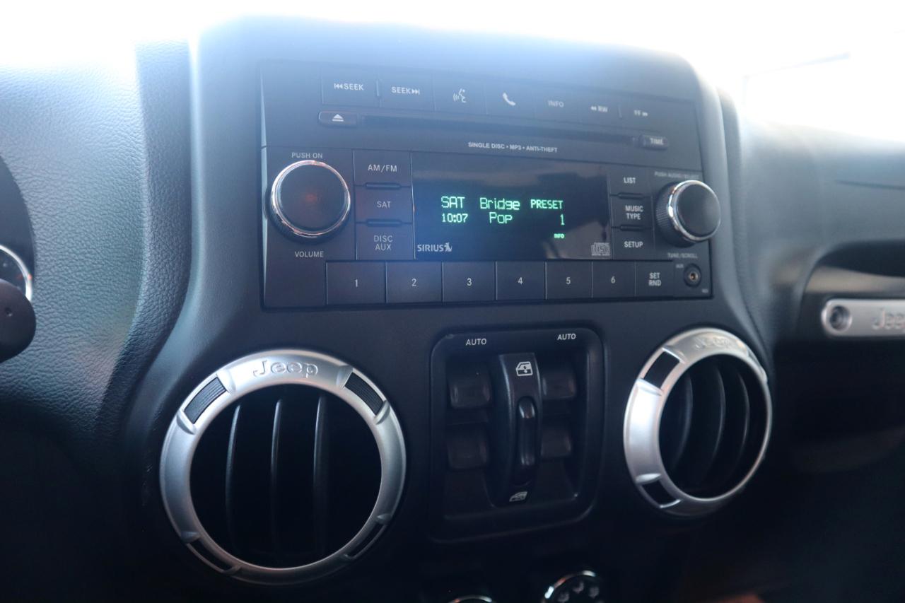 Jeep Wrangler Unlimited 4WD 4dr Sahara 2015