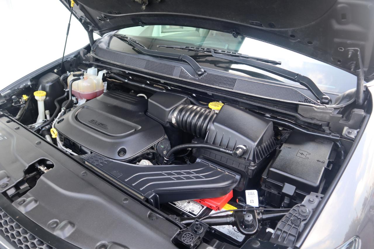 Chrysler Voyager LX FWD 2023