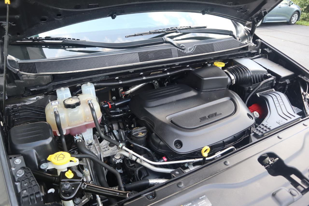 Chrysler Voyager LX FWD 2023