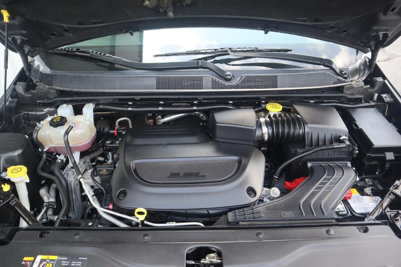 Chrysler Voyager LX FWD 2023