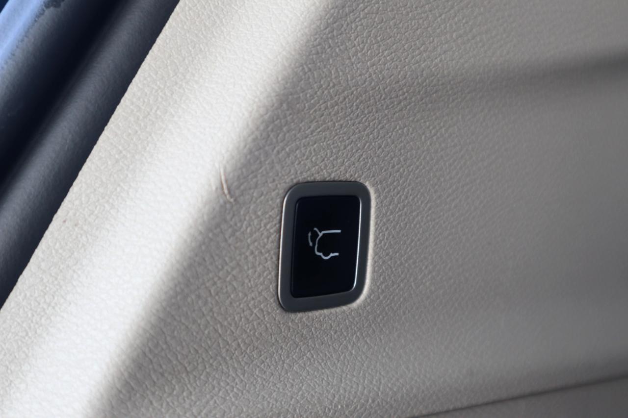 Chrysler Voyager LX FWD 2023