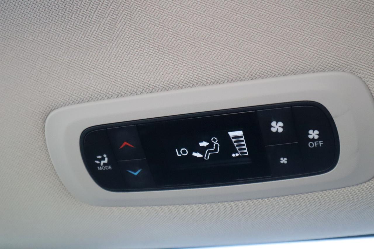 Chrysler Voyager LX FWD 2023