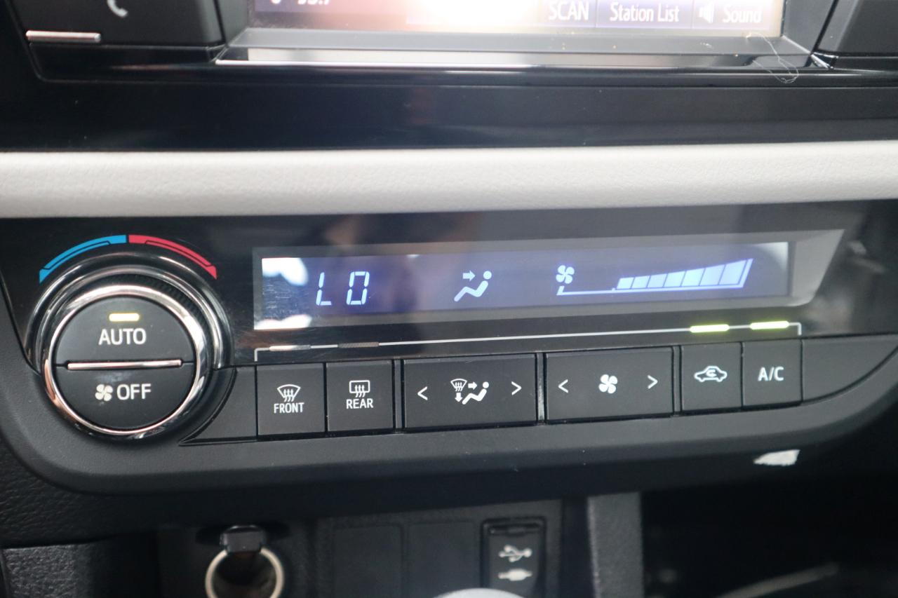 Toyota Corolla 4dr Sdn CVT LE ECO (Natl) 2014