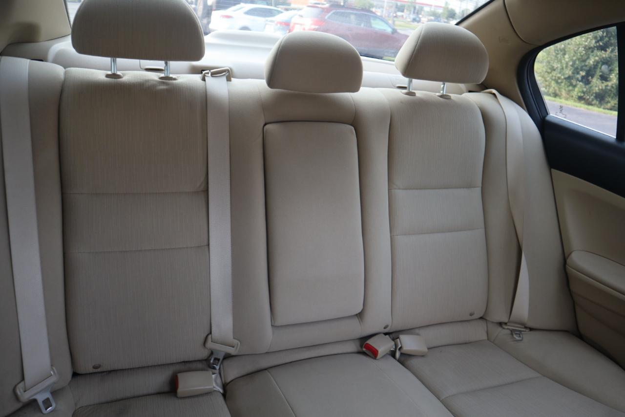 Honda Accord Sdn 4dr I4 Auto LX Premium 2012