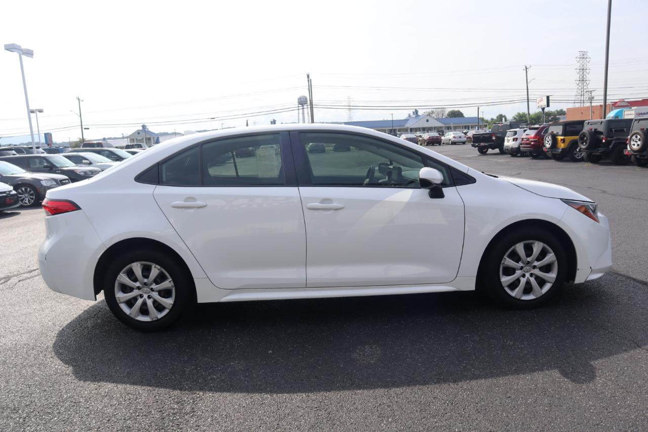 Toyota Corolla LE CVT (Natl) 2023
