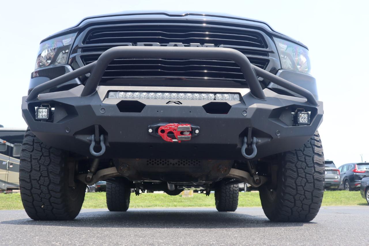 RAM 1500 Big Horn/Lone Star 4x4 Crew Cab 5'7" Box 2019