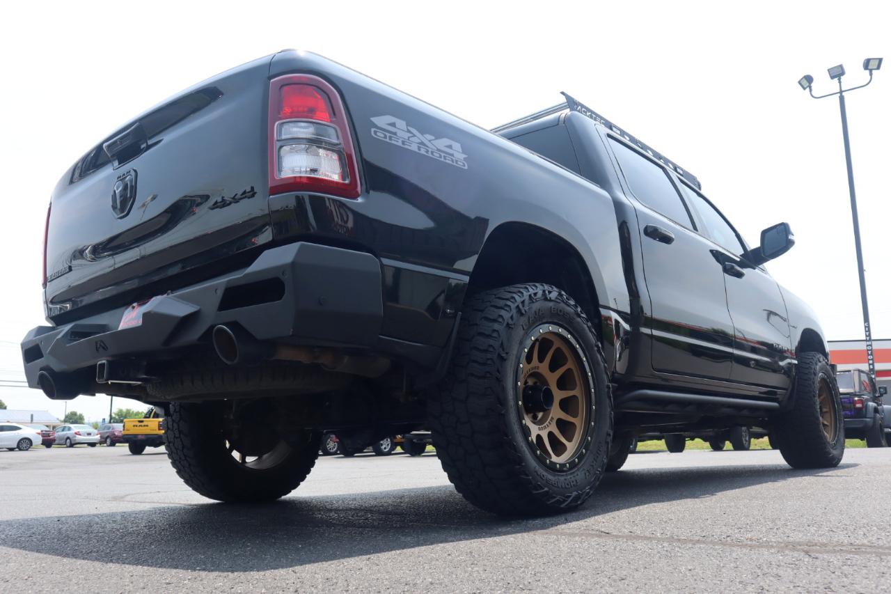 RAM 1500 Big Horn/Lone Star 4x4 Crew Cab 5'7" Box 2019