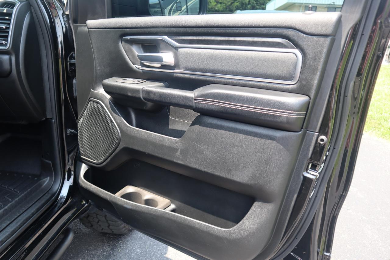 RAM 1500 Big Horn/Lone Star 4x4 Crew Cab 5'7" Box 2019