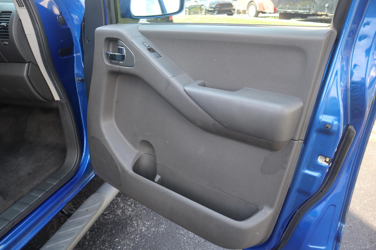 Nissan Frontier 4WD King Cab Auto PRO-4X 2013