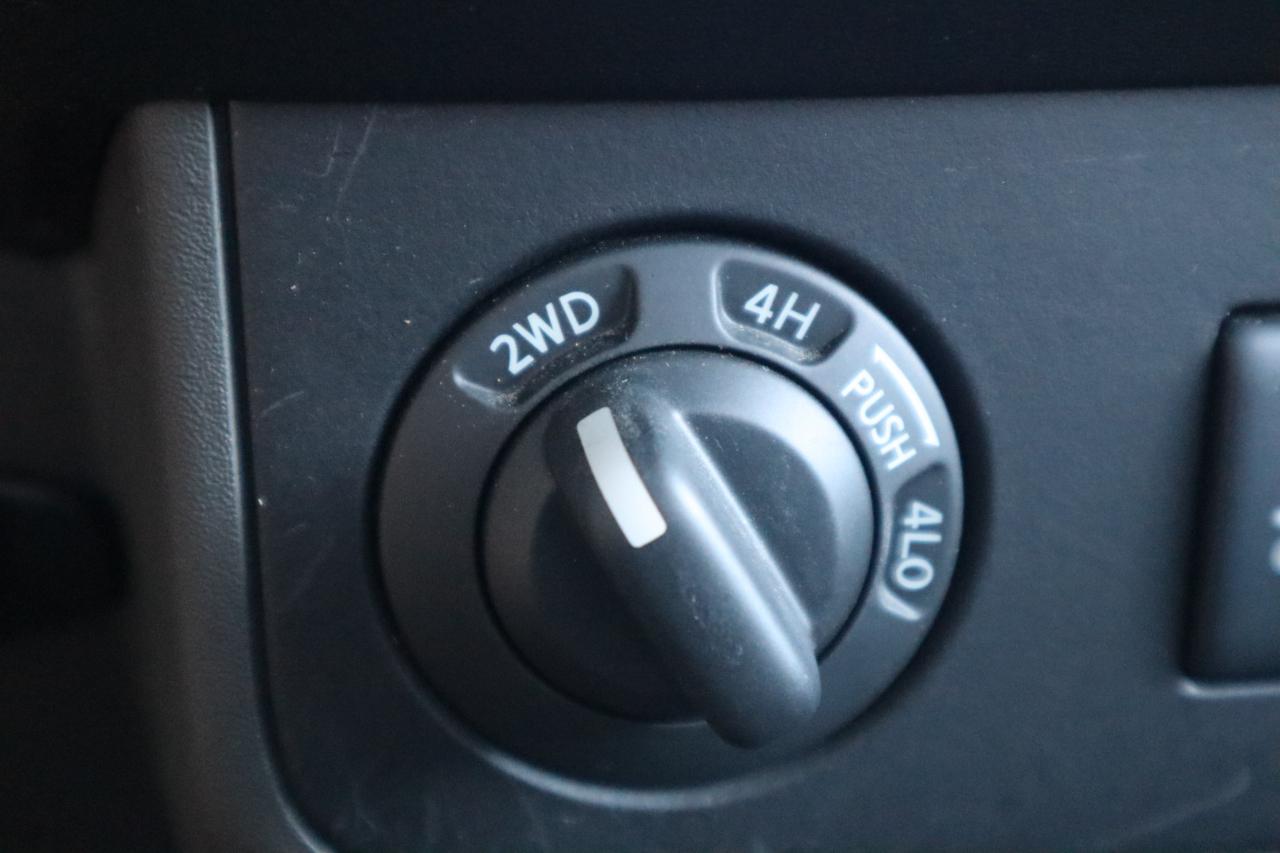 Nissan Frontier 4WD King Cab Auto PRO-4X 2013