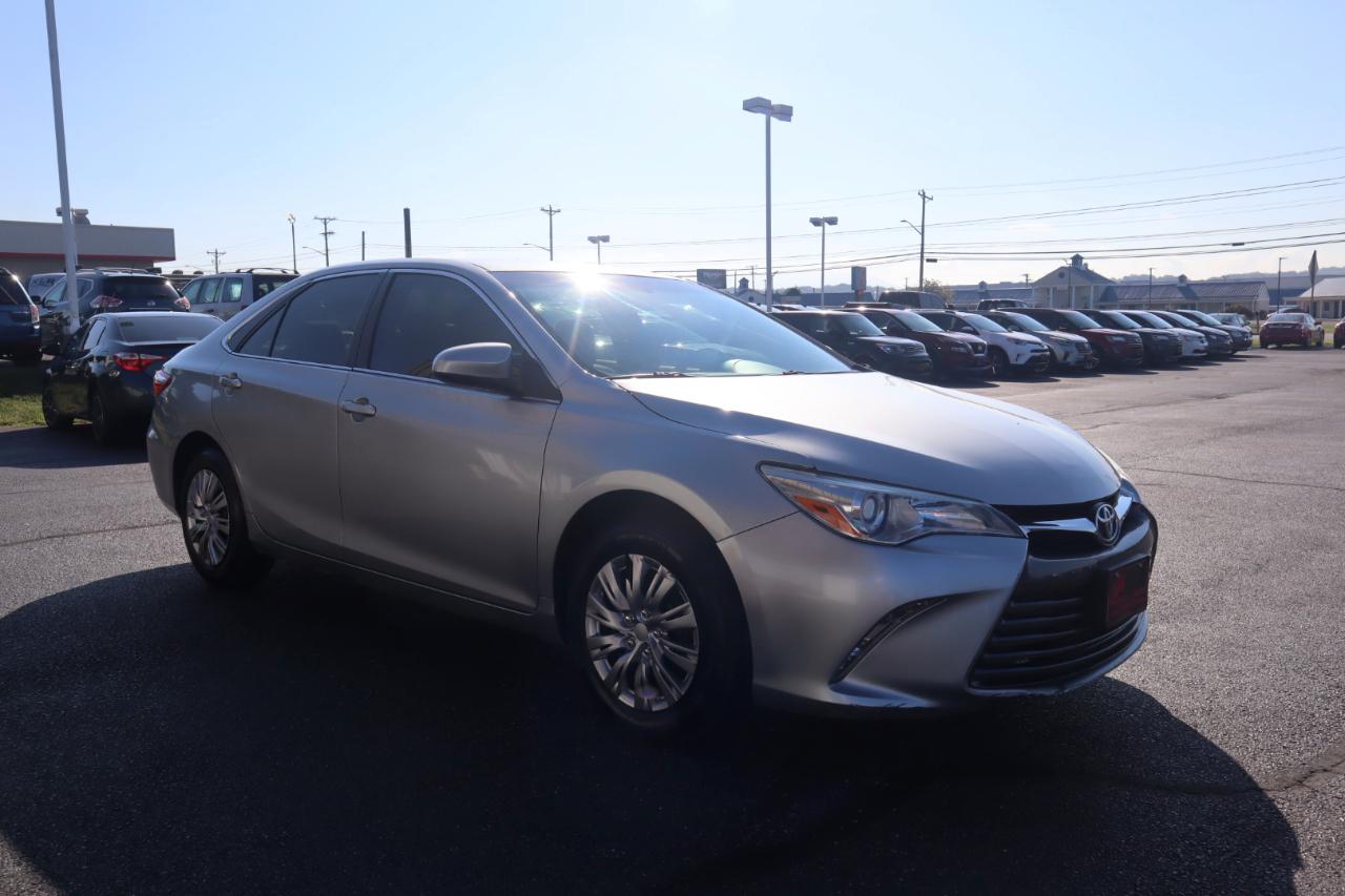 Toyota Camry XLE Auto (Natl) 2017