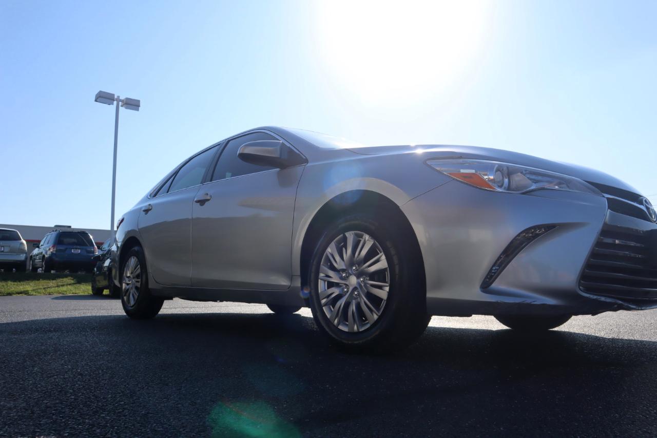 Toyota Camry XLE Auto (Natl) 2017