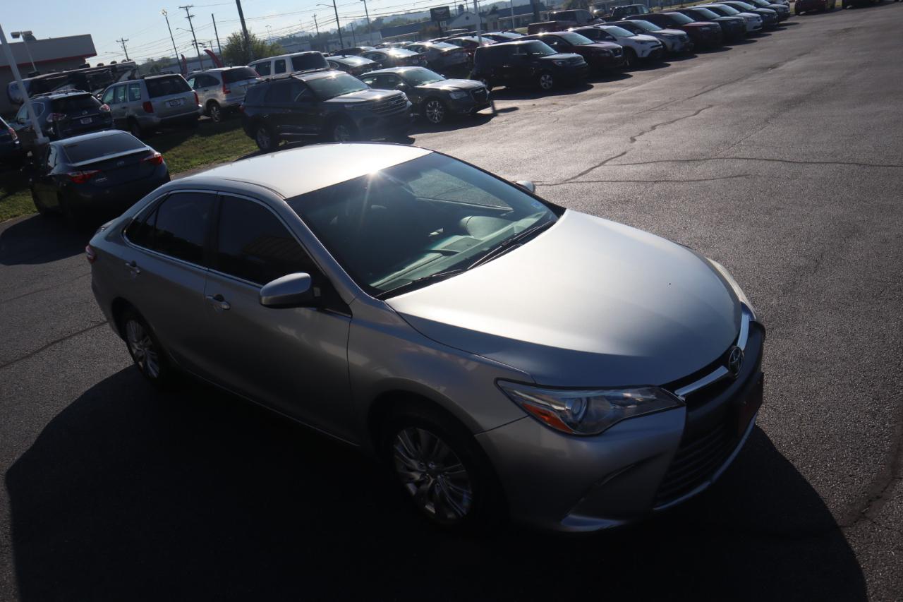 Toyota Camry XLE Auto (Natl) 2017