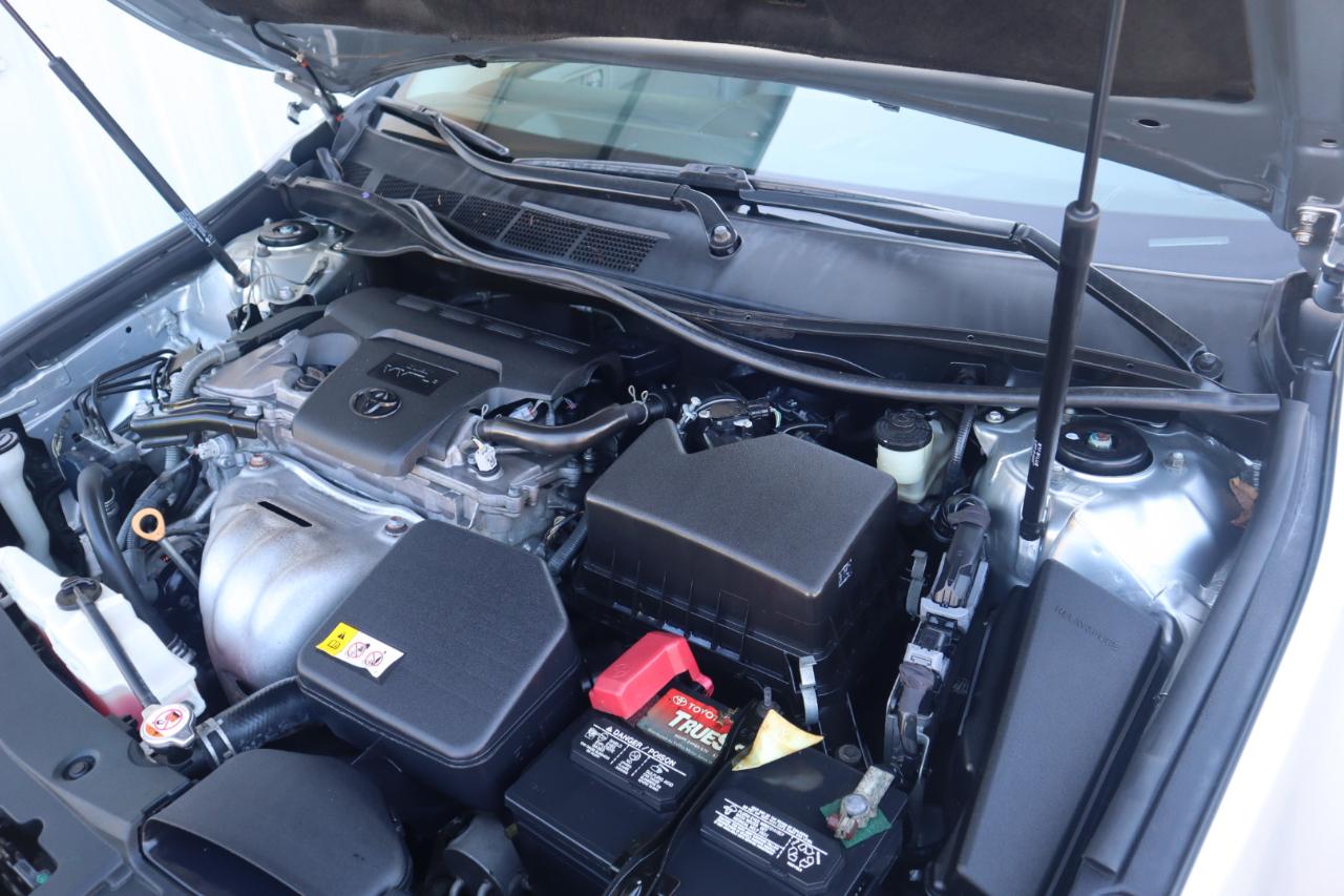 Toyota Camry XLE Auto (Natl) 2017