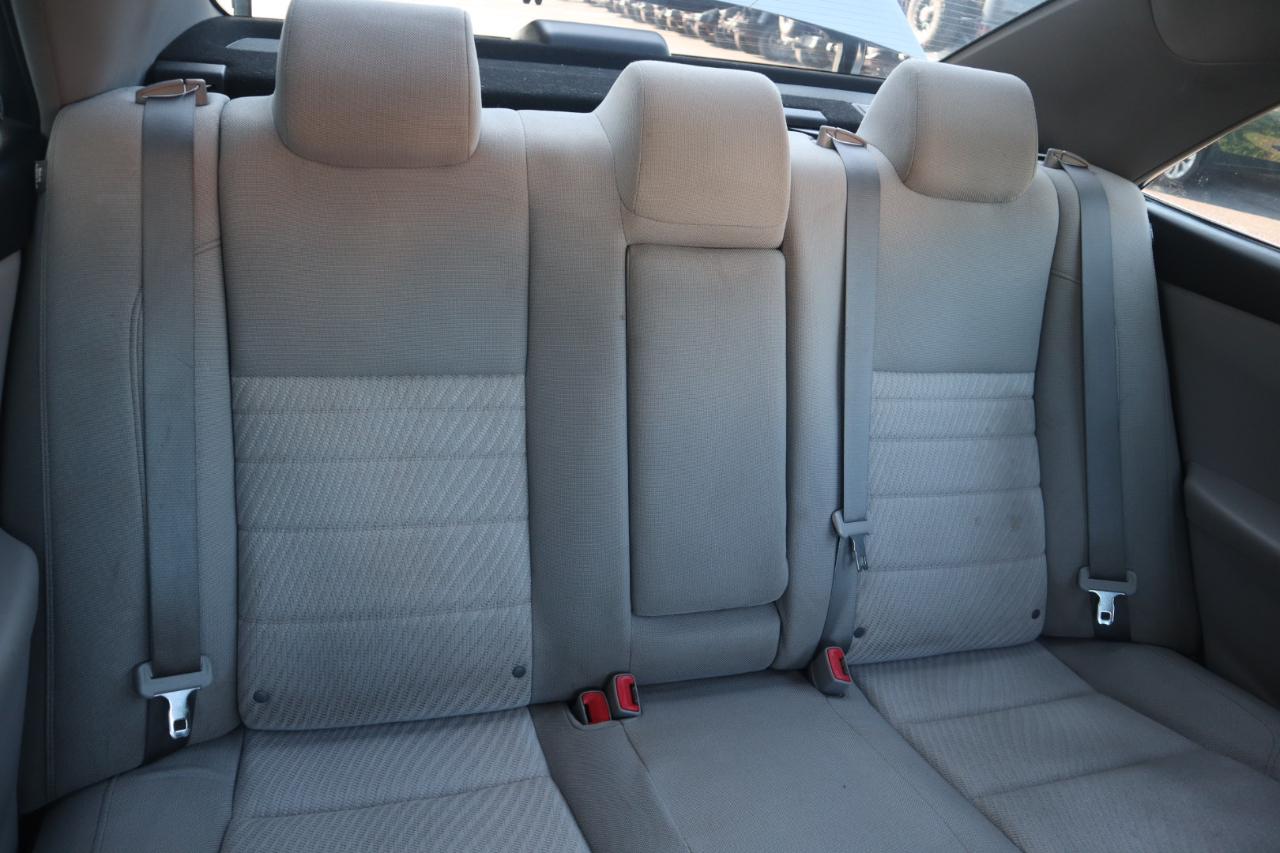 Toyota Camry XLE Auto (Natl) 2017