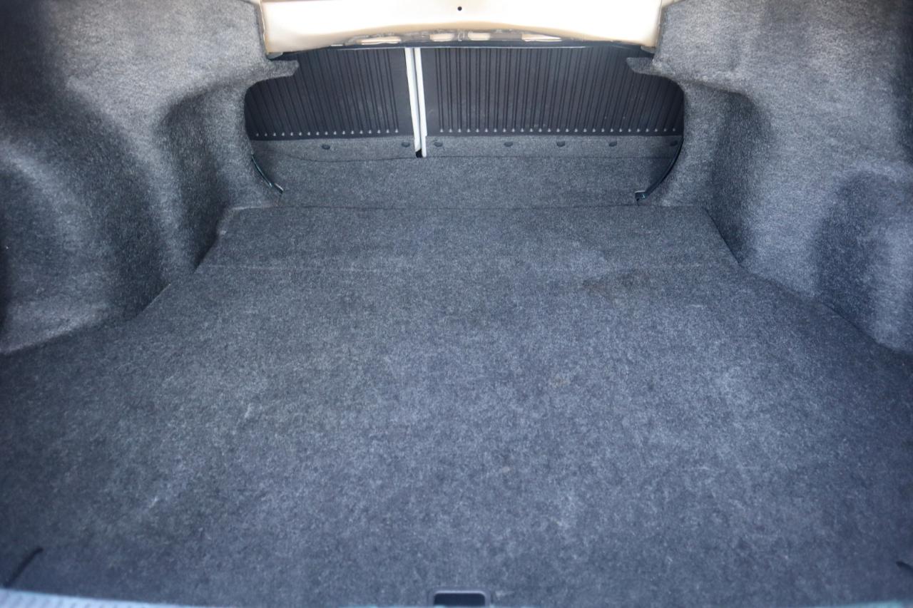 Toyota Camry XLE Auto (Natl) 2017