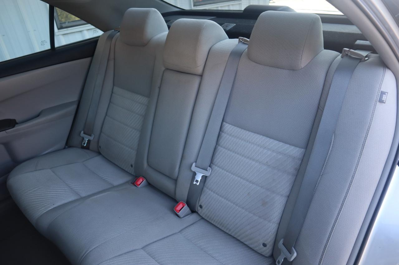 Toyota Camry XLE Auto (Natl) 2017
