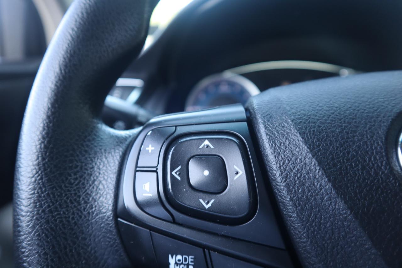 Toyota Camry XLE Auto (Natl) 2017