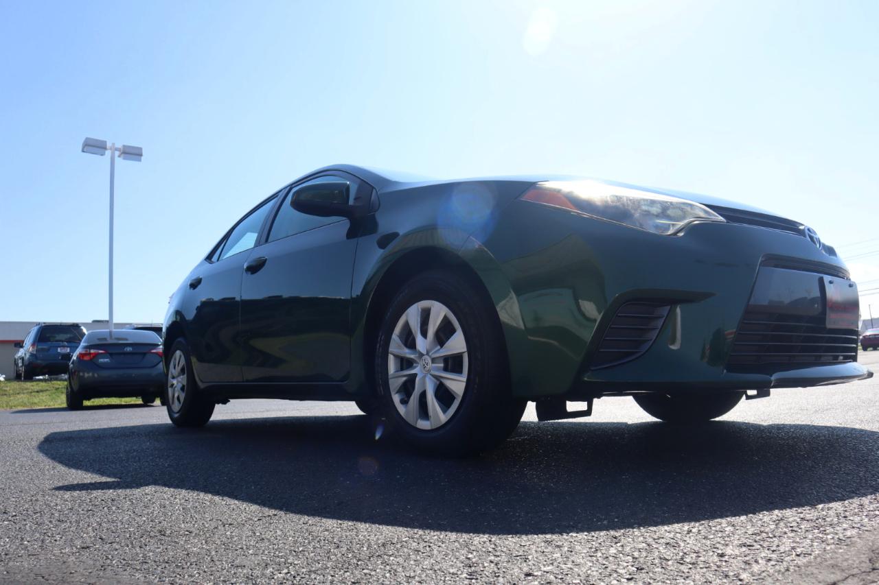 Toyota Corolla 4dr Sdn CVT LE ECO (Natl) 2015