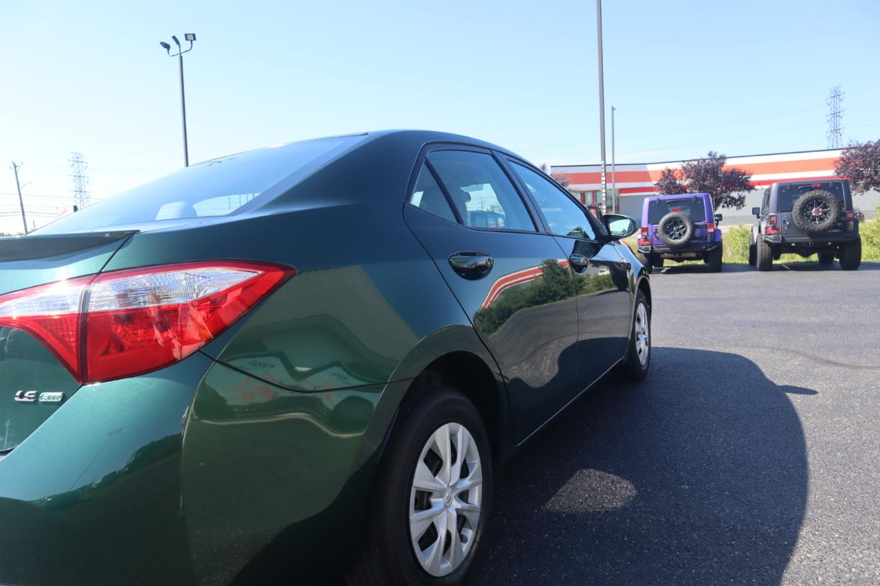 Toyota Corolla 4dr Sdn CVT LE ECO (Natl) 2015
