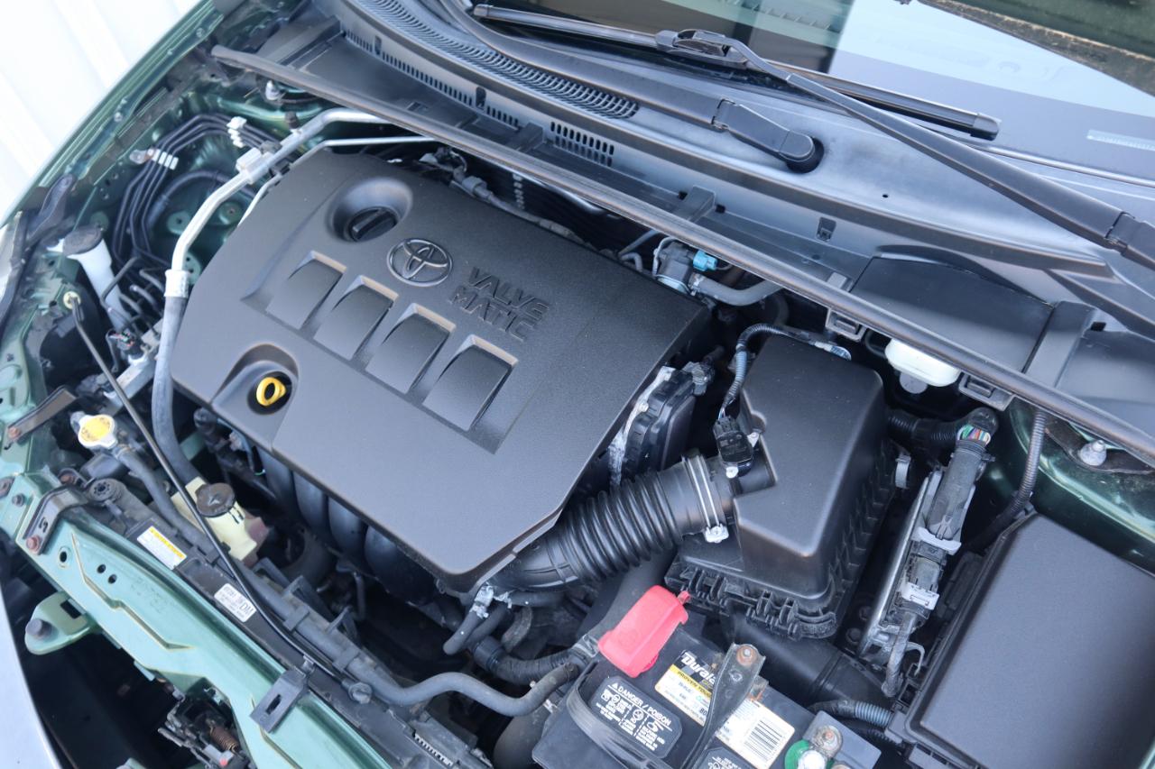 Toyota Corolla 4dr Sdn CVT LE ECO (Natl) 2015