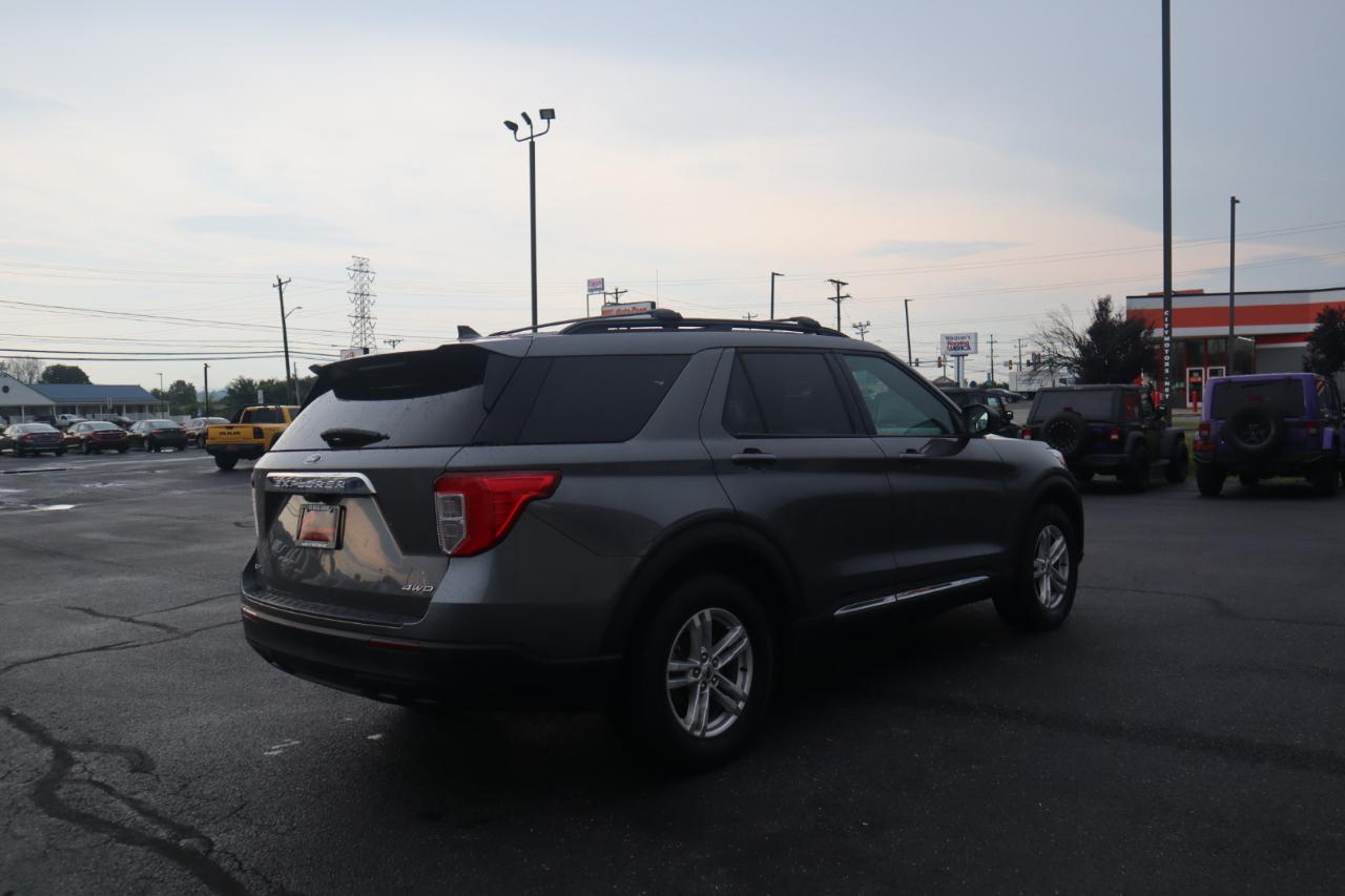 Ford Explorer XLT 4WD 2023