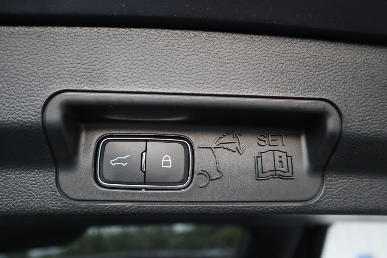 Ford Explorer XLT 4WD 2023
