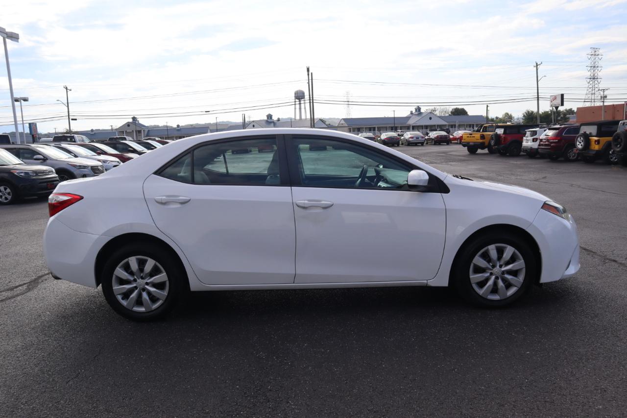 Toyota Corolla 4dr Sdn CVT LE Premium (Natl) 2015