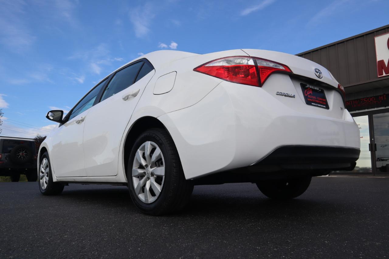 Toyota Corolla 4dr Sdn CVT LE Premium (Natl) 2015