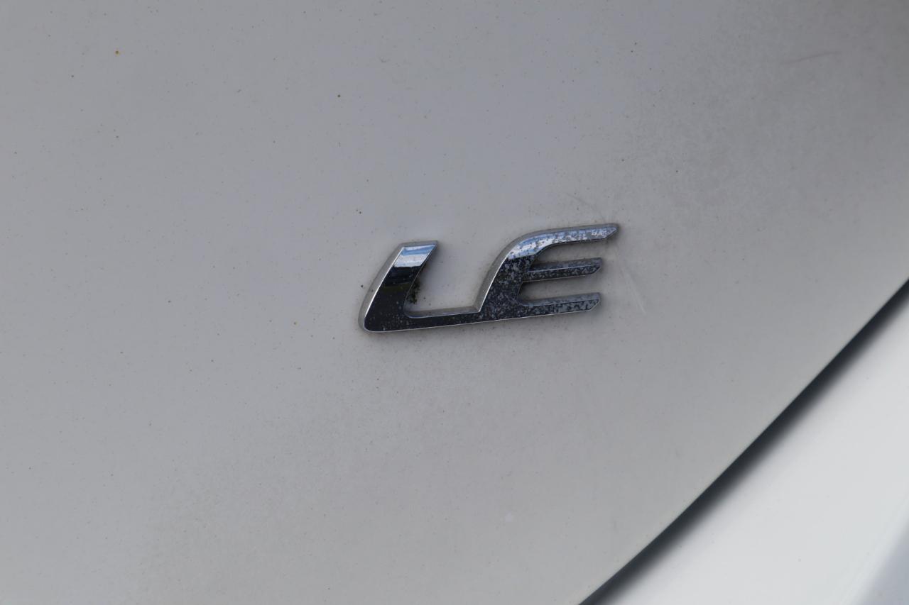 Toyota Corolla 4dr Sdn CVT LE Premium (Natl) 2015