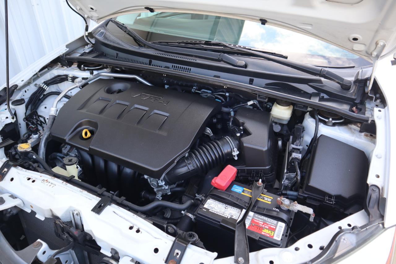 Toyota Corolla 4dr Sdn CVT LE Premium (Natl) 2015