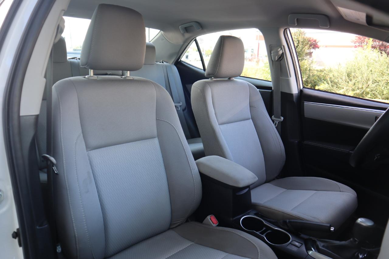 Toyota Corolla 4dr Sdn CVT LE Premium (Natl) 2015
