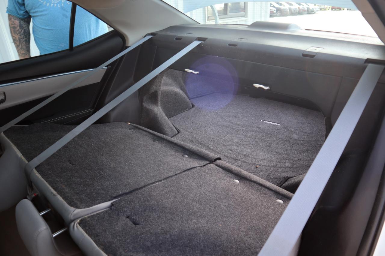 Toyota Corolla 4dr Sdn CVT LE Premium (Natl) 2015