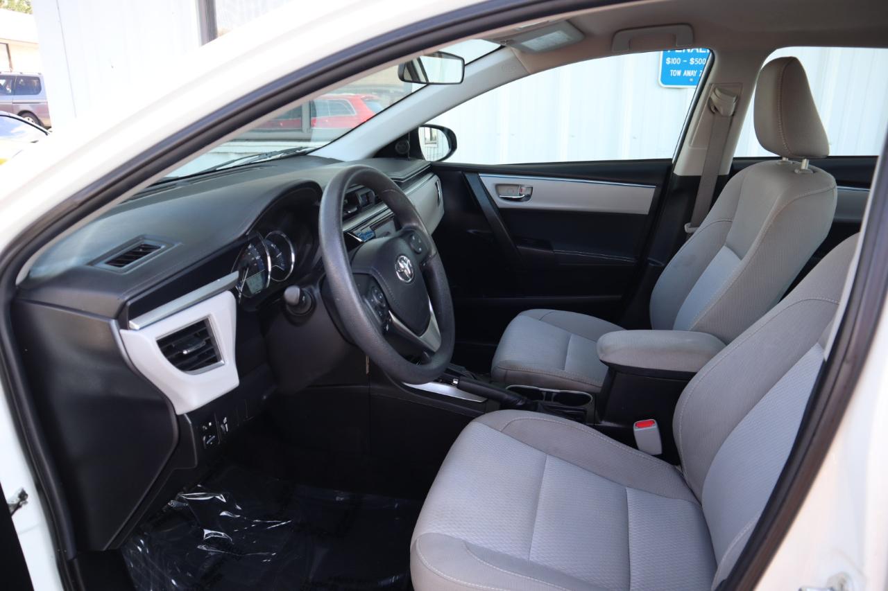Toyota Corolla 4dr Sdn CVT LE Premium (Natl) 2015