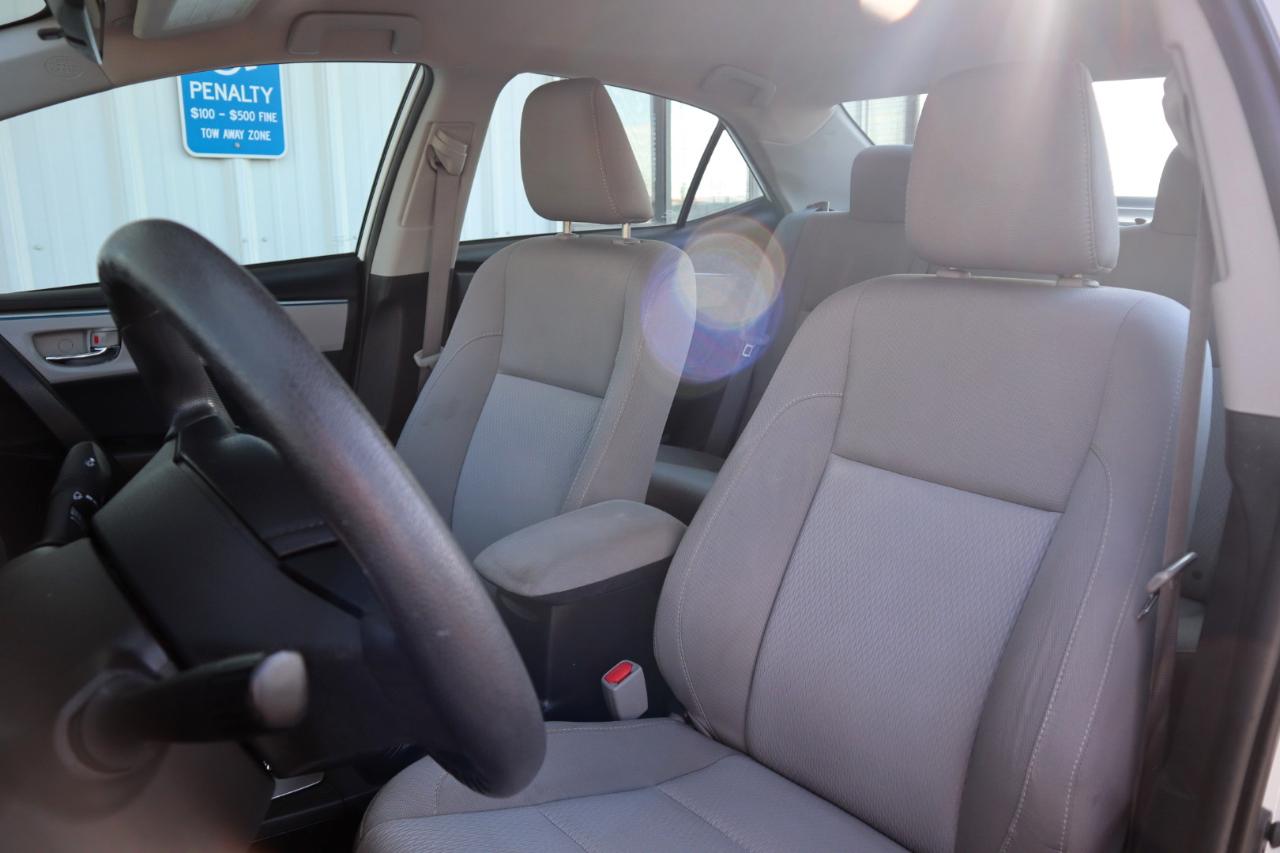 Toyota Corolla 4dr Sdn CVT LE Premium (Natl) 2015