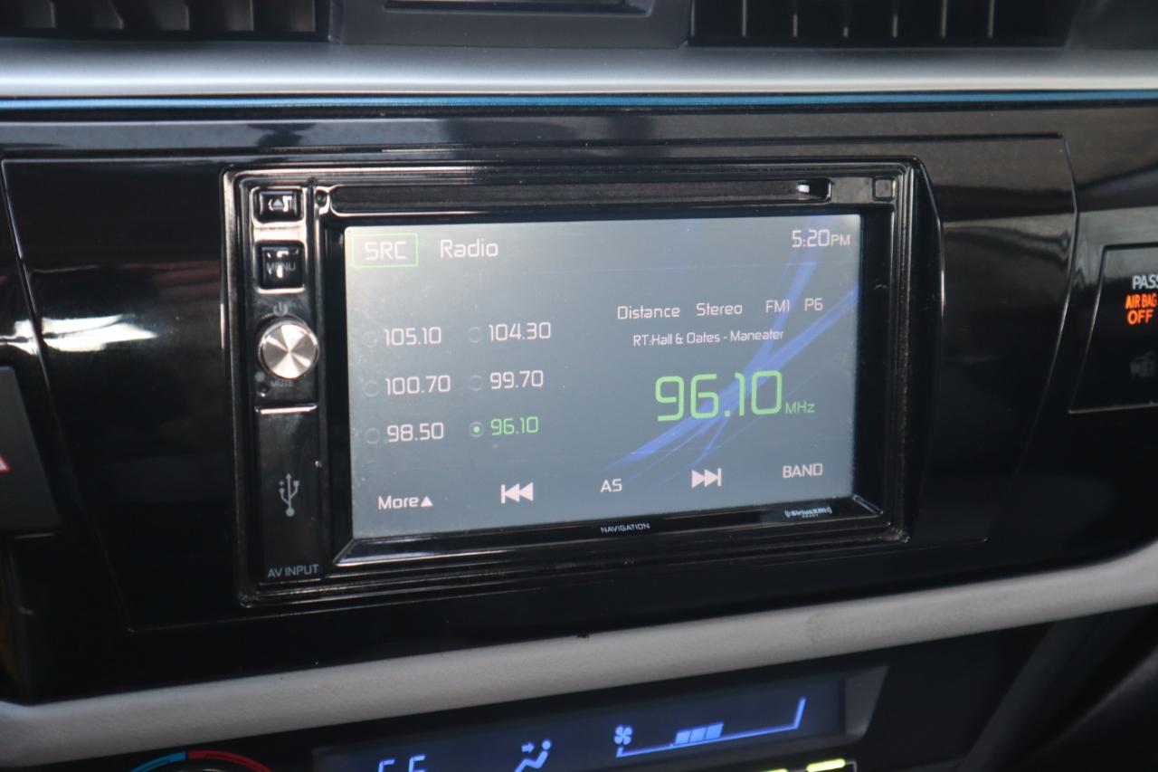 Toyota Corolla 4dr Sdn CVT LE Premium (Natl) 2015