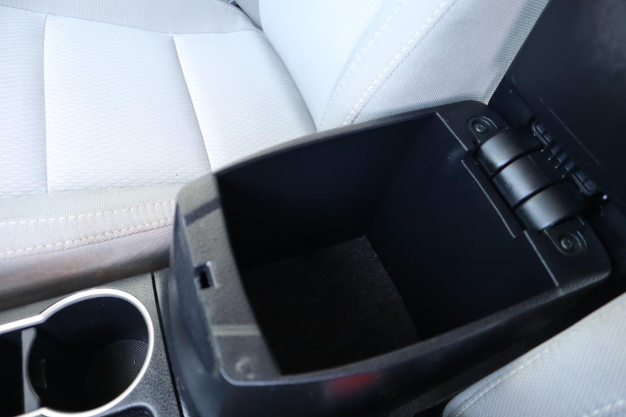Toyota Corolla 4dr Sdn CVT LE Premium (Natl) 2015