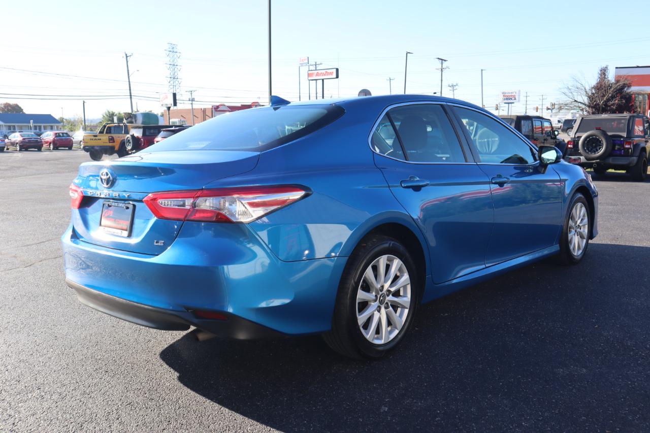 Toyota Camry XLE Auto (Natl) 2019