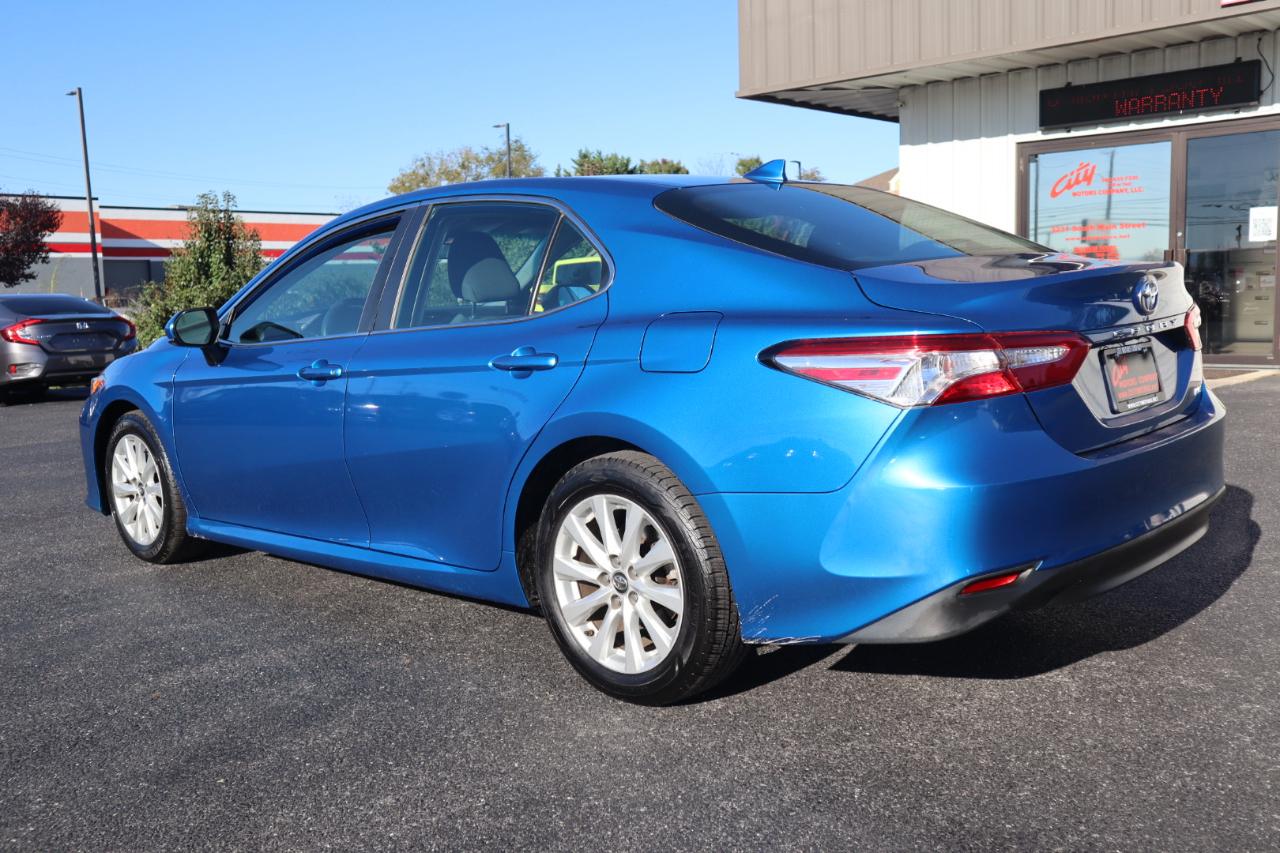 Toyota Camry XLE Auto (Natl) 2019