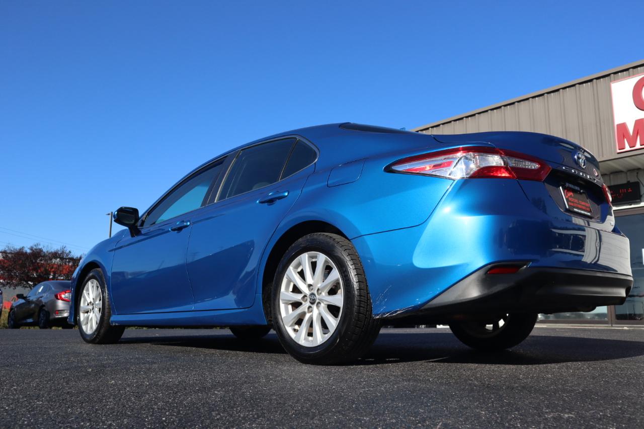 Toyota Camry XLE Auto (Natl) 2019