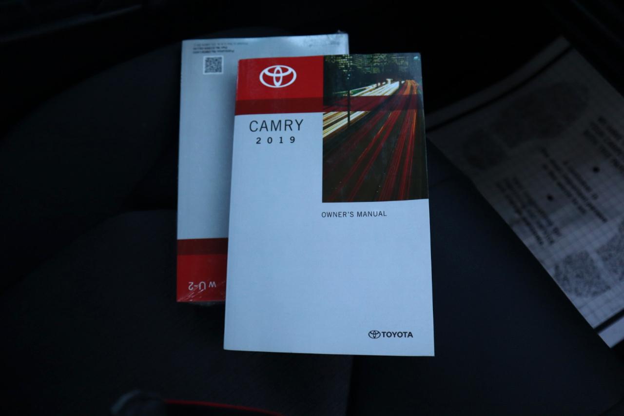 Toyota Camry XLE Auto (Natl) 2019