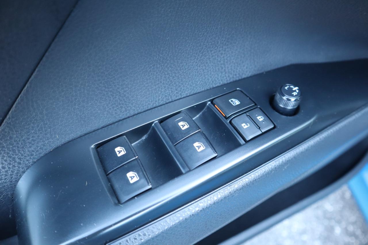 Toyota Camry XLE Auto (Natl) 2019