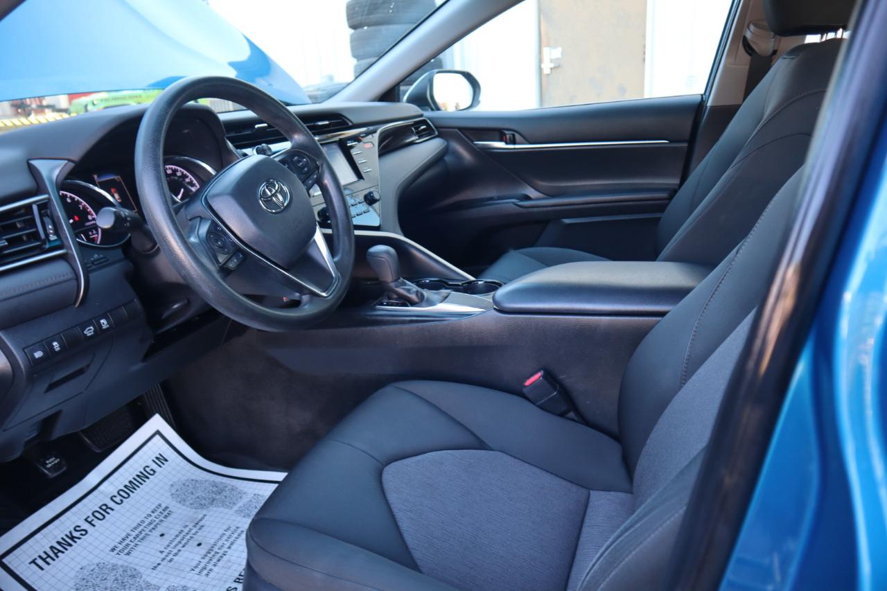 Toyota Camry XLE Auto (Natl) 2019