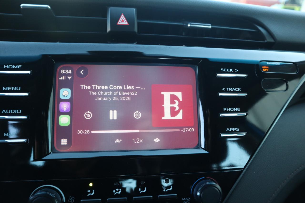 Toyota Camry XLE Auto (Natl) 2019