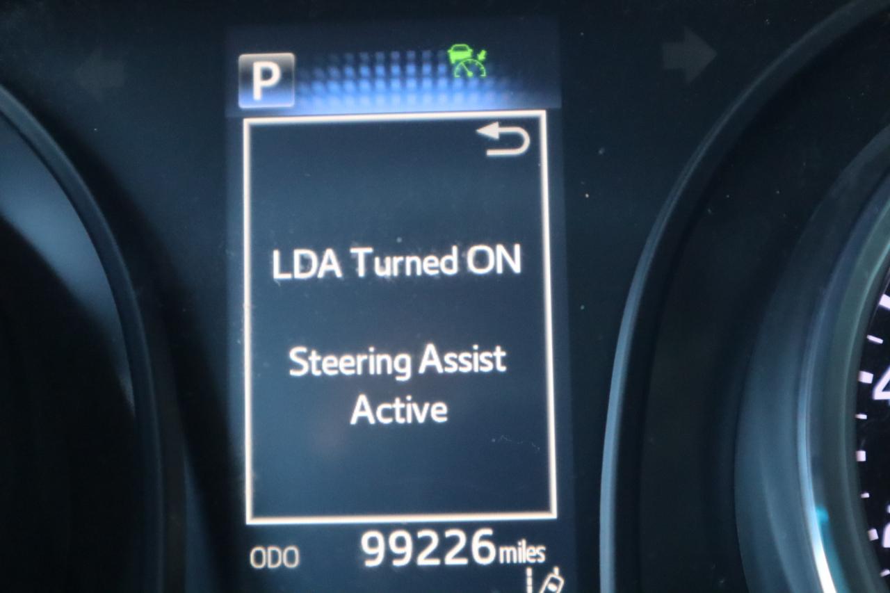 Toyota Camry XLE Auto (Natl) 2019