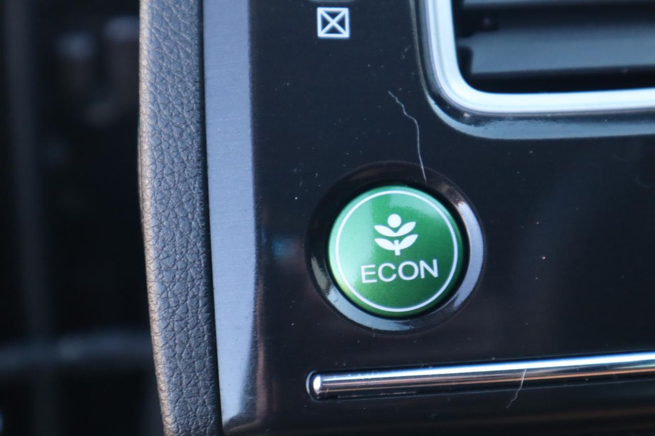 Honda Civic Sdn 4dr Auto LX 2013