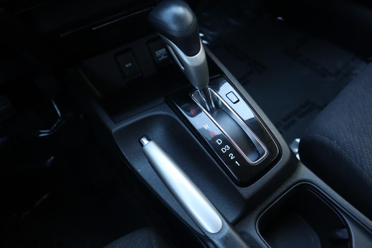 Honda Civic Sdn 4dr Auto LX 2013