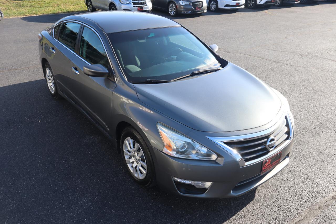 Nissan Altima 4dr Sdn I4 2.5 S 2015