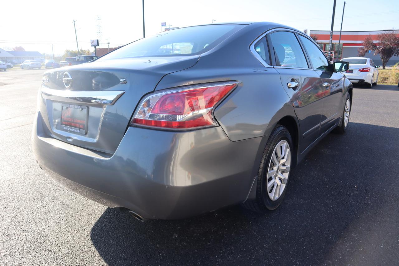 Nissan Altima 4dr Sdn I4 2.5 S 2015